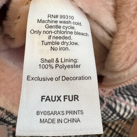 Gorgeous velvet girls swing coat in a size 6- perfect condition! - Picture 8 of 8